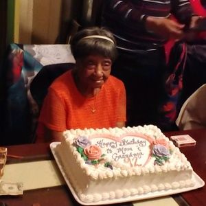 Meet your Posher, Lori